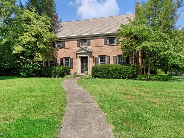 110 Brookpark Dr, Canfield, OH 44406