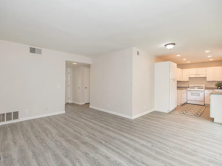 784 Seawind Way #784 — Photo 14
