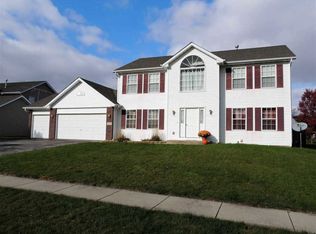 312 W Edson St, Poplar Grove, IL 61065