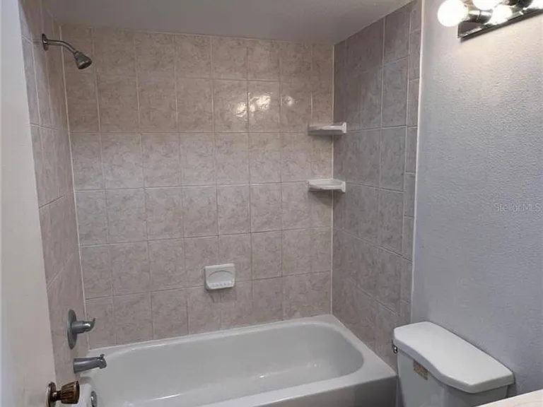 9103 Whitman Ln — Photo 8