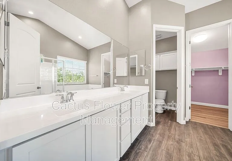 3067 N 33rd Pl — Photo 22