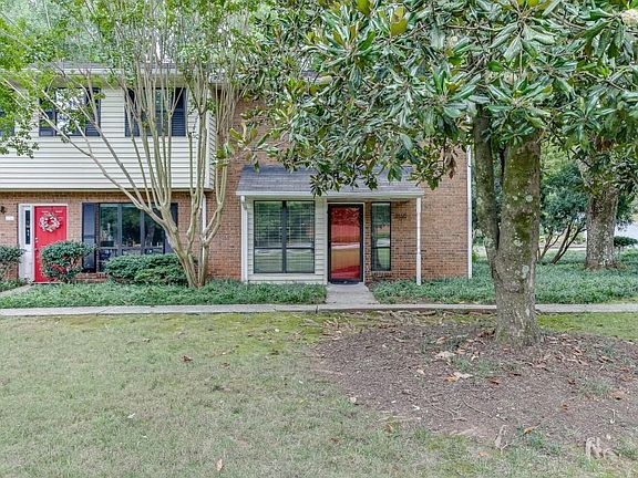 2nd image of 1110 Jamestowne Trl