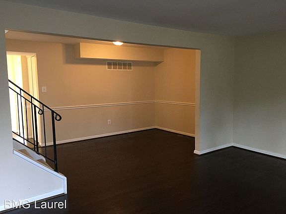 5th image of 256 Glenda Ct