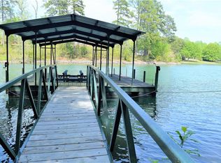 111 Abaco Ln, Seneca, SC 29672