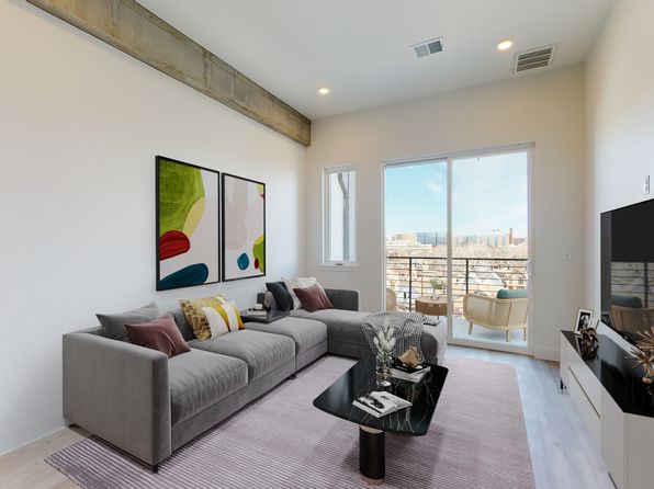 655 Santa Fe Dr #206