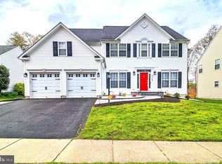 8220 Whitebark Ln, Severn, MD 21144