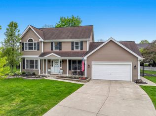 1028 Brewer Ct, Dundee, IL 60118