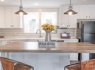 274 Owenby Cove Rd, Fairview, NC 28730