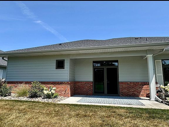 2nd image of 514 S Woodland Dr