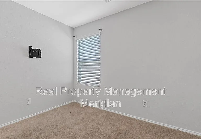 8730 Texas Risinger Dr — Photo 7