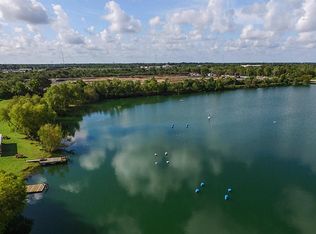 4800 Schurmier Rd, Houston, TX 77048