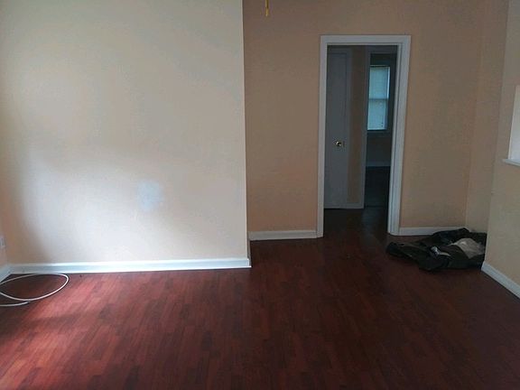 3rd image of 3313 W Paul Ave