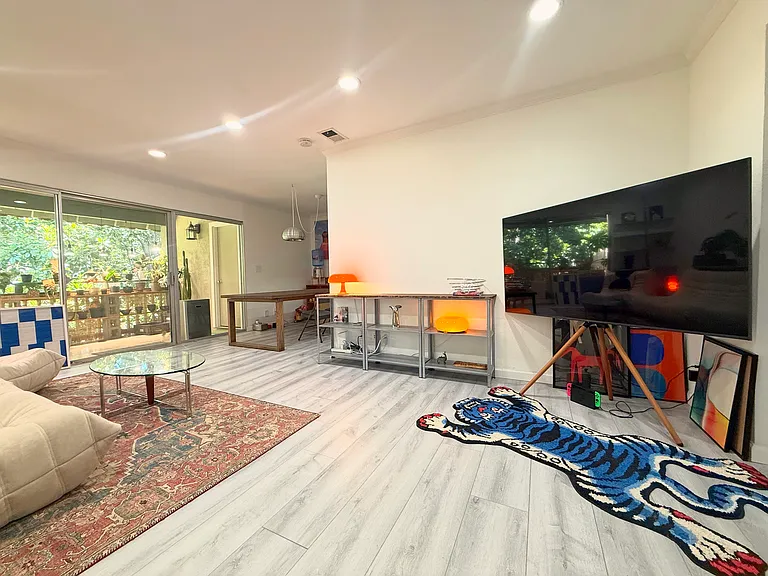 2759 Mauricia Ave #B — Photo 3