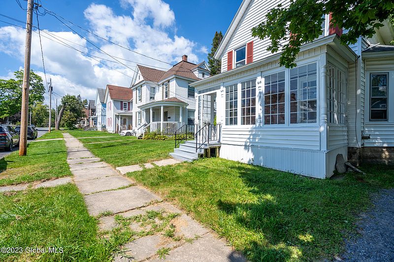 5th image of 1 Hoffman Street