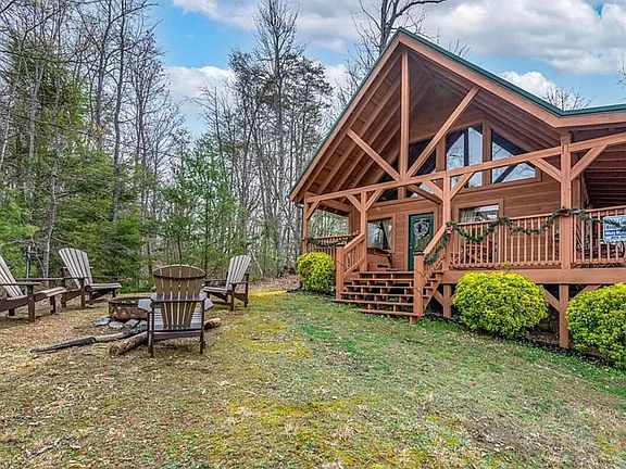 2nd image of 2062 Bird Ridge Rd