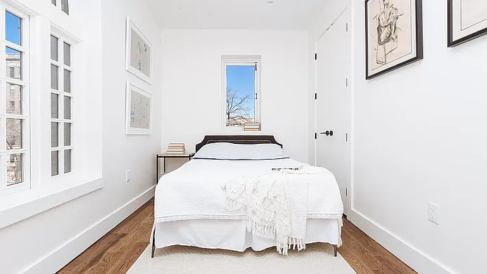 Rented by Nooklyn NYC LLC | media 16