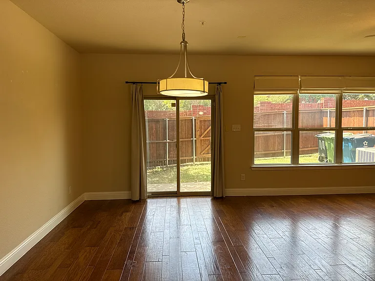 2610 Jackson Dr — Photo 8