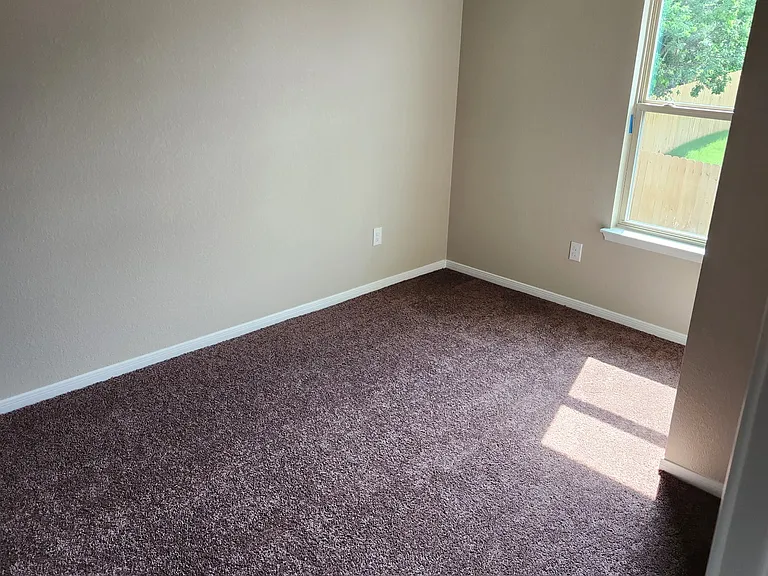 605 Stringer St #A — Photo 14