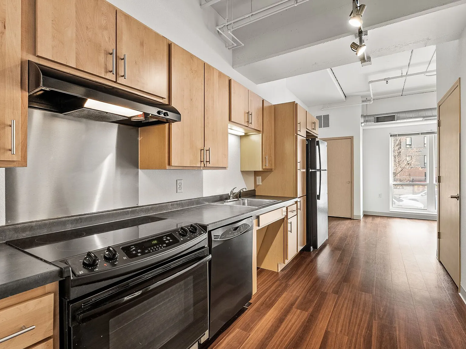 Fourth Street Co-op Apartments — Photo 2