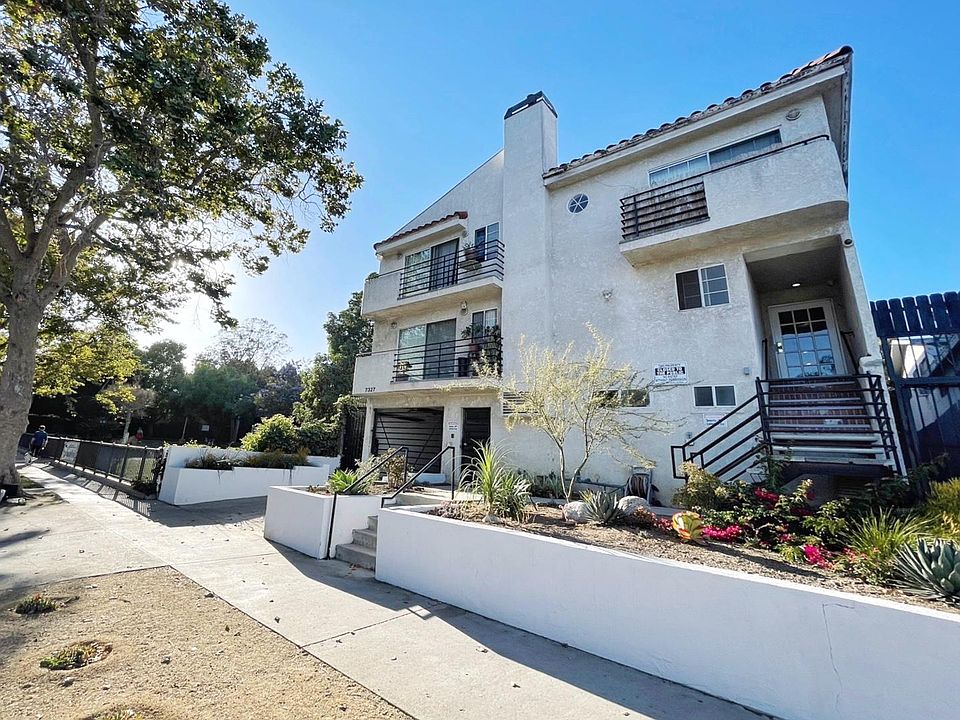 1st image of 7327 Willoughby Ave #16