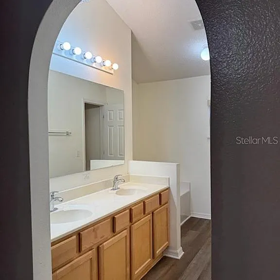 11706 Nimbus Ln — Photo 7