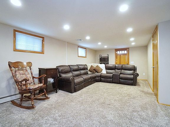3rd image of 26 Galloway Ave