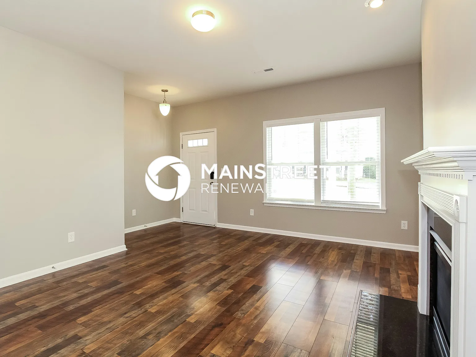 118 W Cavendish Dr — Photo 3
