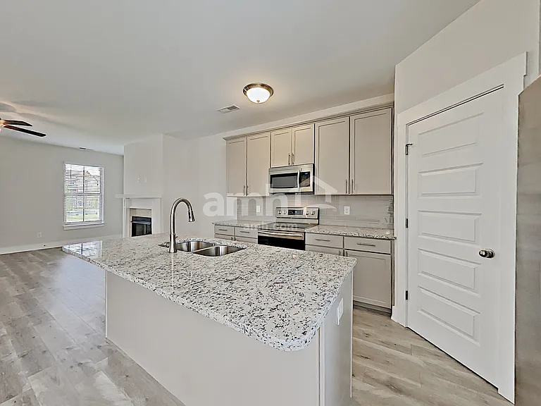 5133 Jack Byrnes Dr — Photo 3