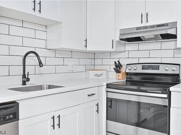 1520 Park Meadows Dr APT 2, Fort Myers, FL 33907