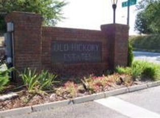 3188 Summitt Ct, Newburgh, IN 47630