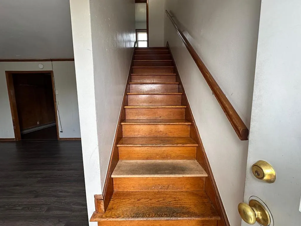 215 Nolens Hill — Photo 4