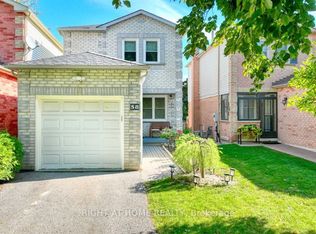 58 Teddington Cres, Whitby, ON L1R1S5