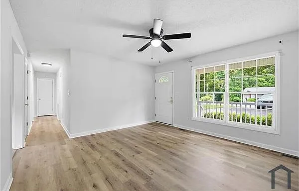 125 Bellevue Dr — Photo 5