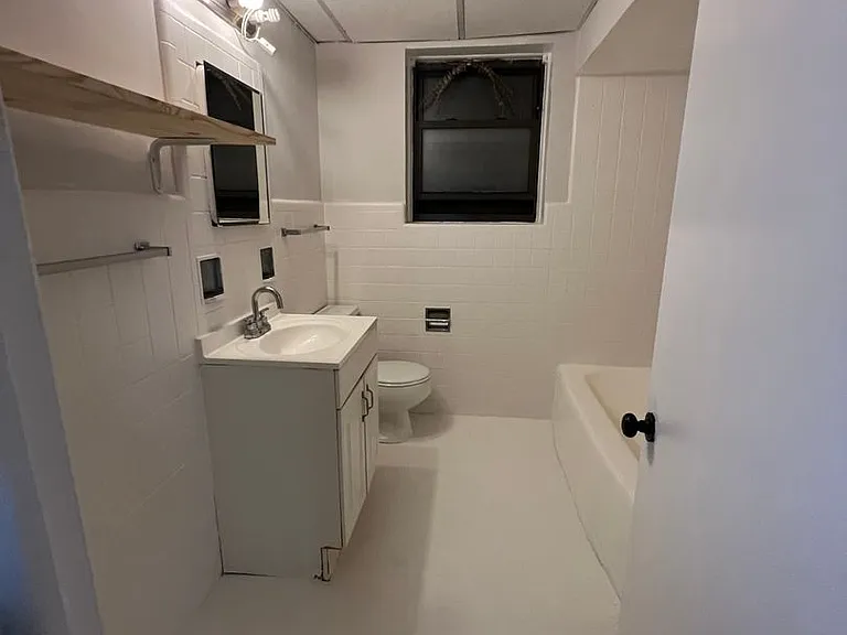 5718 N Mozart St — Photo 22