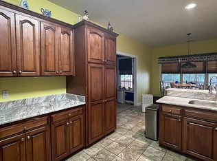 61 Hunting Creek Dr, Lugoff, SC 29078