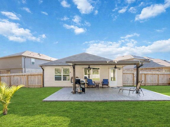 4th image of 24034 Sunview Valley Dr