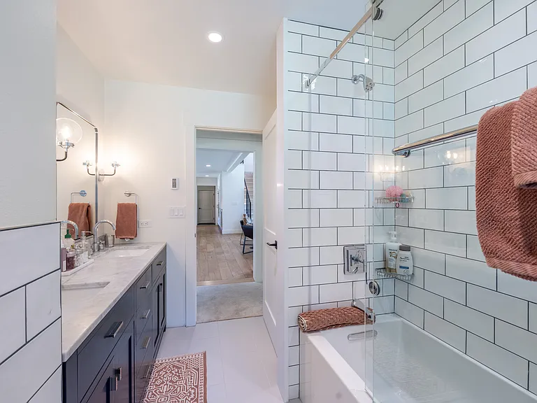 1475 N Old Trail Dr — Photo 46
