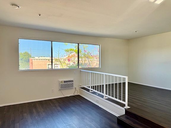 3rd image of 5650 York Blvd #277c6b0c7