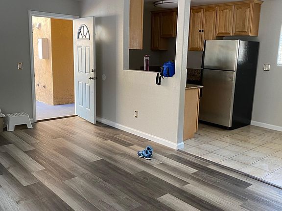 3rd image of 5014 Auburn Dr #4