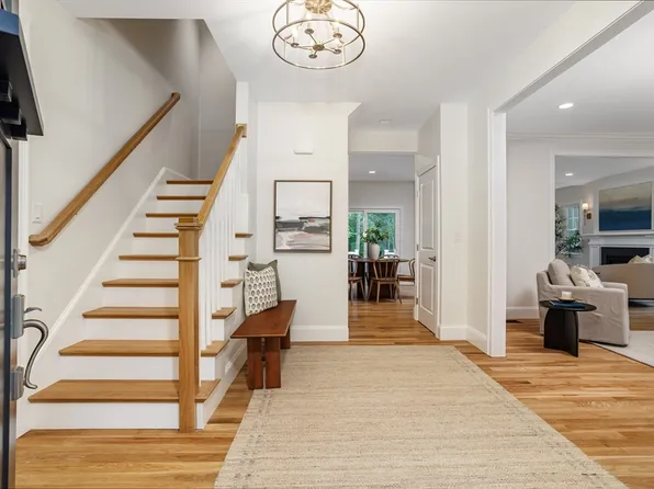 120 Maple St, Stow, MA 01775