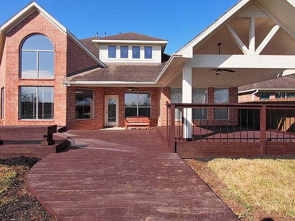 5th image of 2022 Upland Shadows Dr