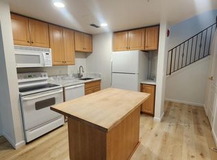 1033 S St APT 3, Sacramento, CA 95811