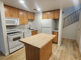1033 S St, Sacramento, CA