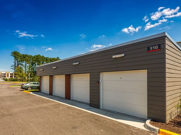 305 Mezzo Ln #17-103