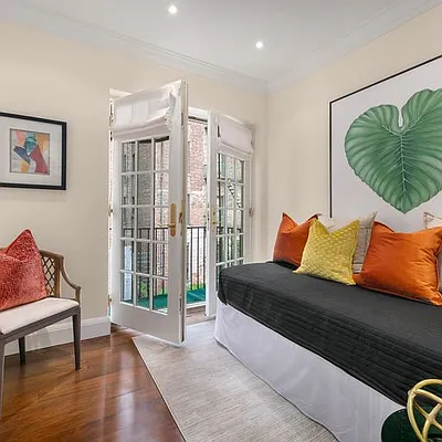 Rented by Douglas Elliman | media 35