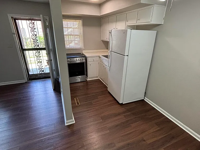 2707 Riedling Dr #B1 — Photo 3