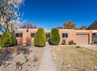 1910 Camino Claro, Santa Fe, NM 87505