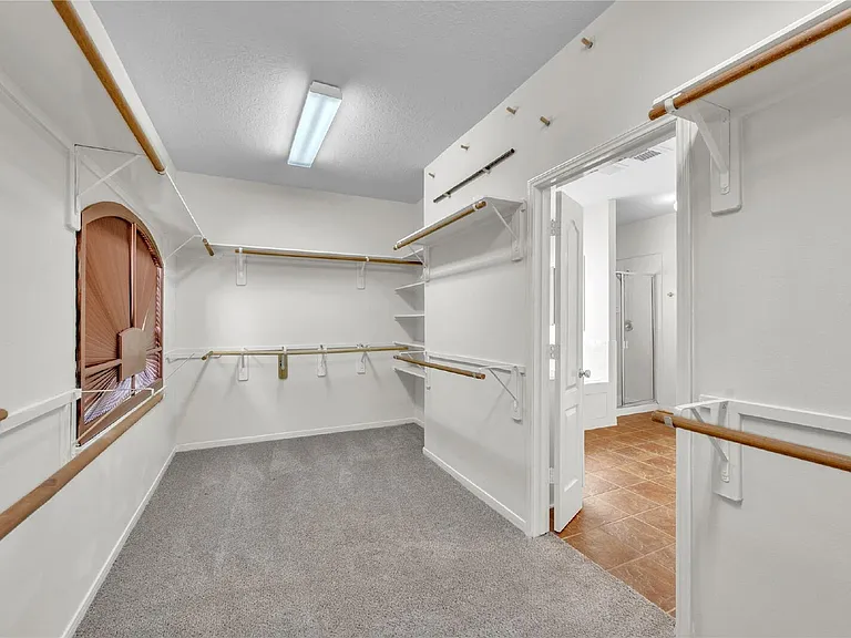 2614 Shady Acres Ct — Photo 21