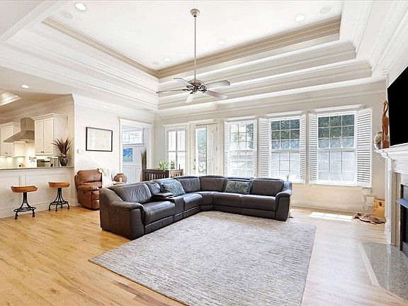 4th image of 1444 Terrace St #0