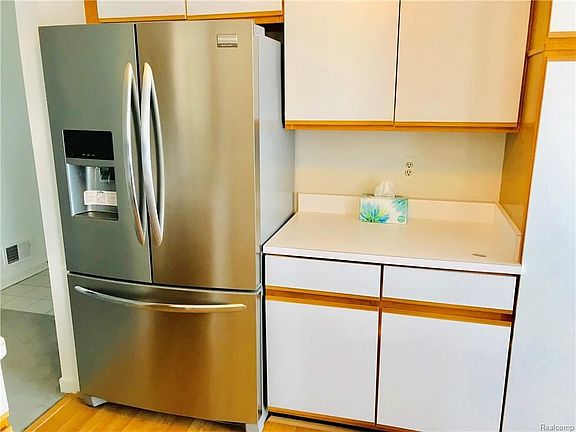 4th image of 41311 Cornell Dr #1